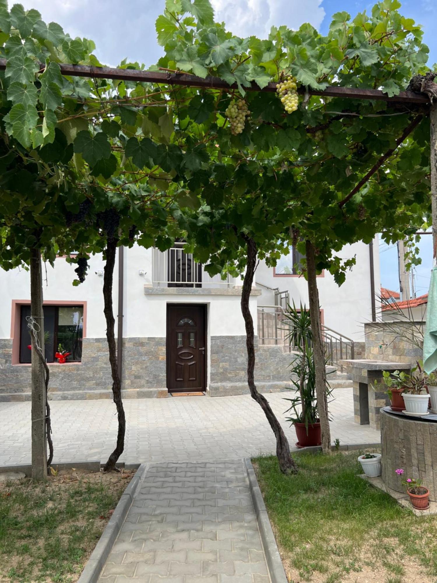 Къща За Гости Бадови Hisarya Exterior foto